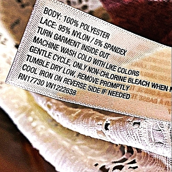 Exhilaration l heathered pink hi-lo hem lace ruffle on hem sweater. - Picture 6 of 8